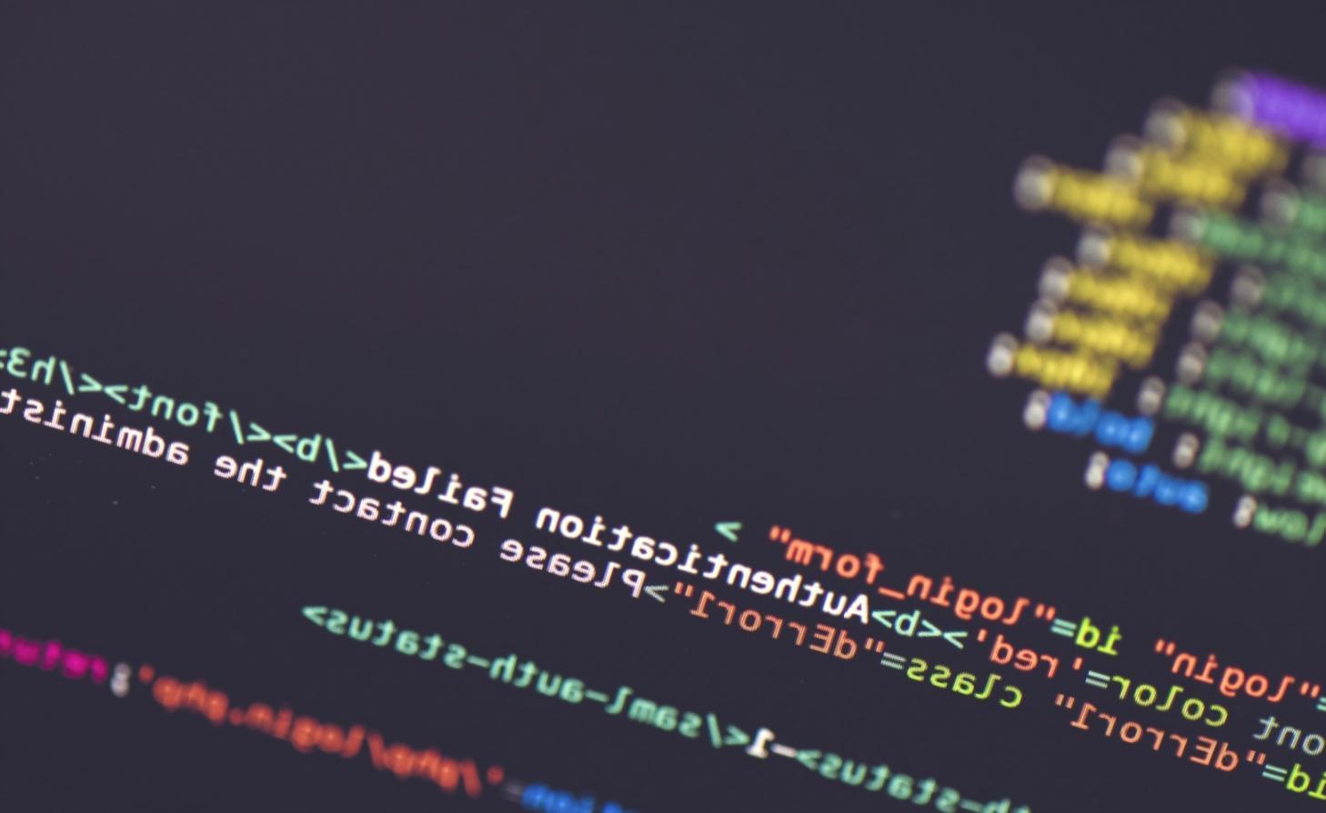 Specjalista Funynuu przy pracy nad automatyzacją wydatków